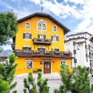 **** Hotel Ambra Cortina Luxury&fashion Itália